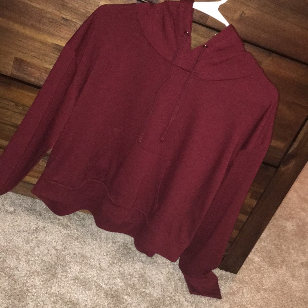 Long sleeve crop top